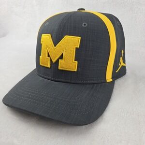 Jumpman Michigan Wolverines Fitted Hat Sz M/L Maize & Blue Dri-FIT Jordan Brand